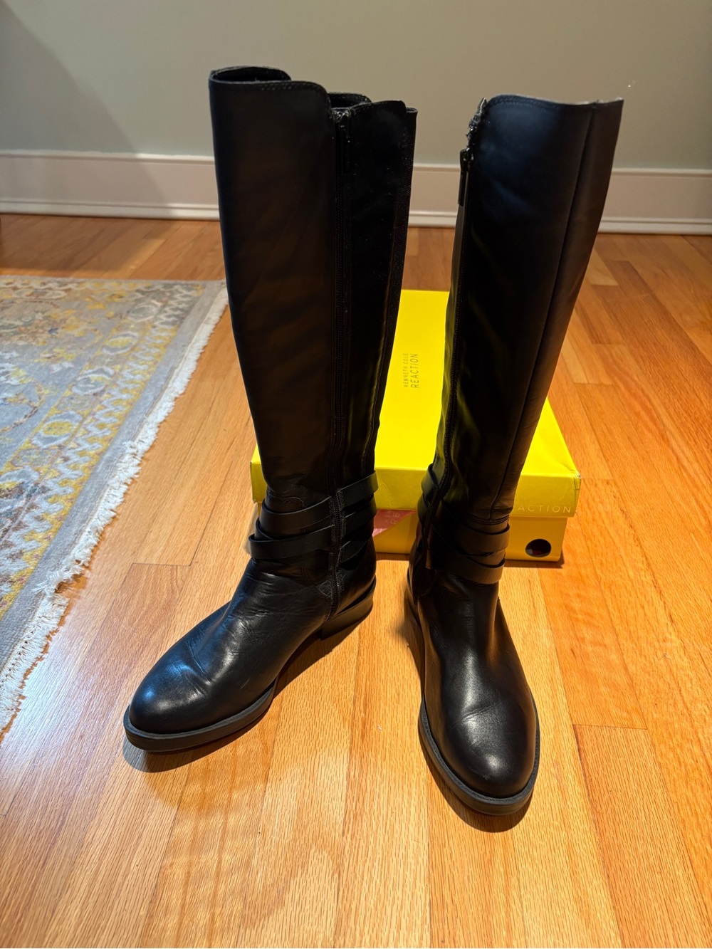 Women's Black Knee-High tall Leather Riding Boots
